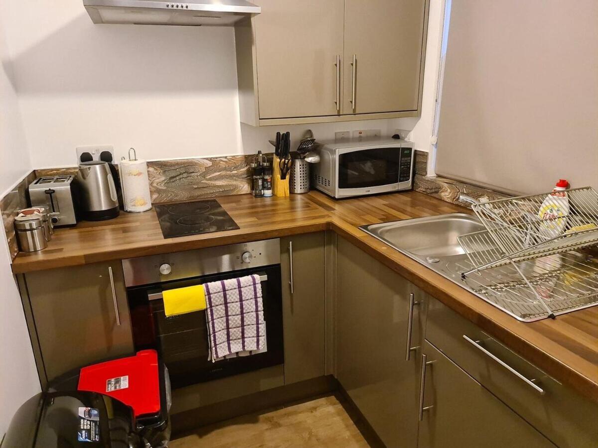 Sav Apartments Regent Лестър Стая снимка