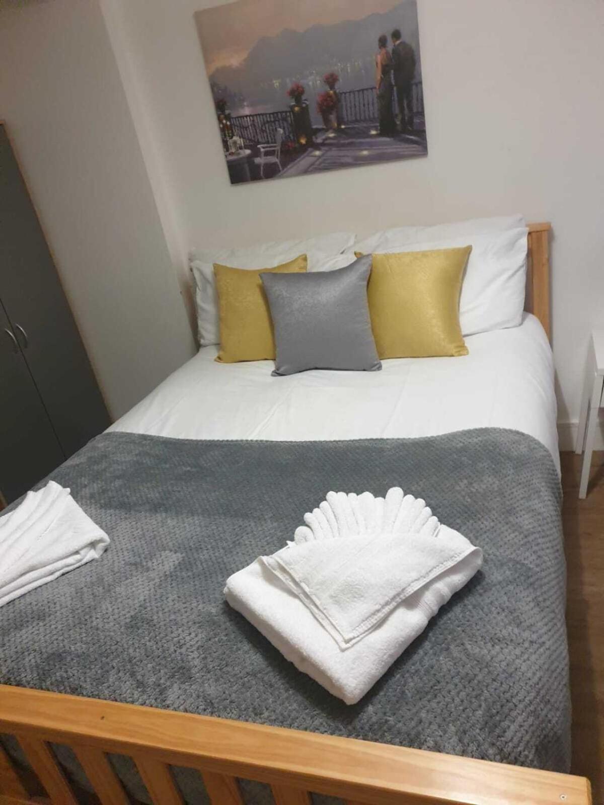 Sav Apartments Regent Лестър Екстериор снимка