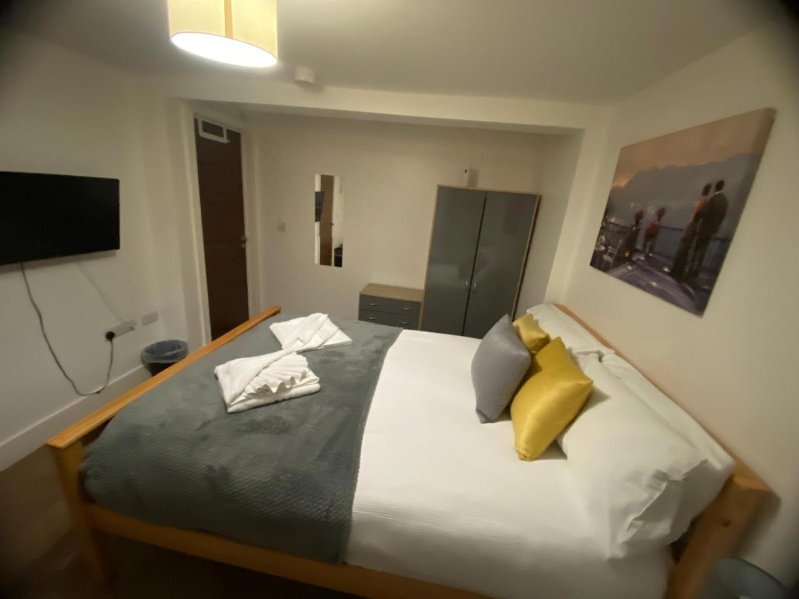 Sav Apartments Regent Лестър Стая снимка